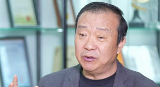 搬家公司女职员